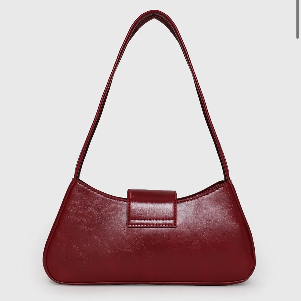 Scotlyn Shoulder Bag Red - Picture 5 of 9